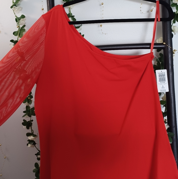 NWT Torrid size 2 one shoulder top - Picture 3 of 7